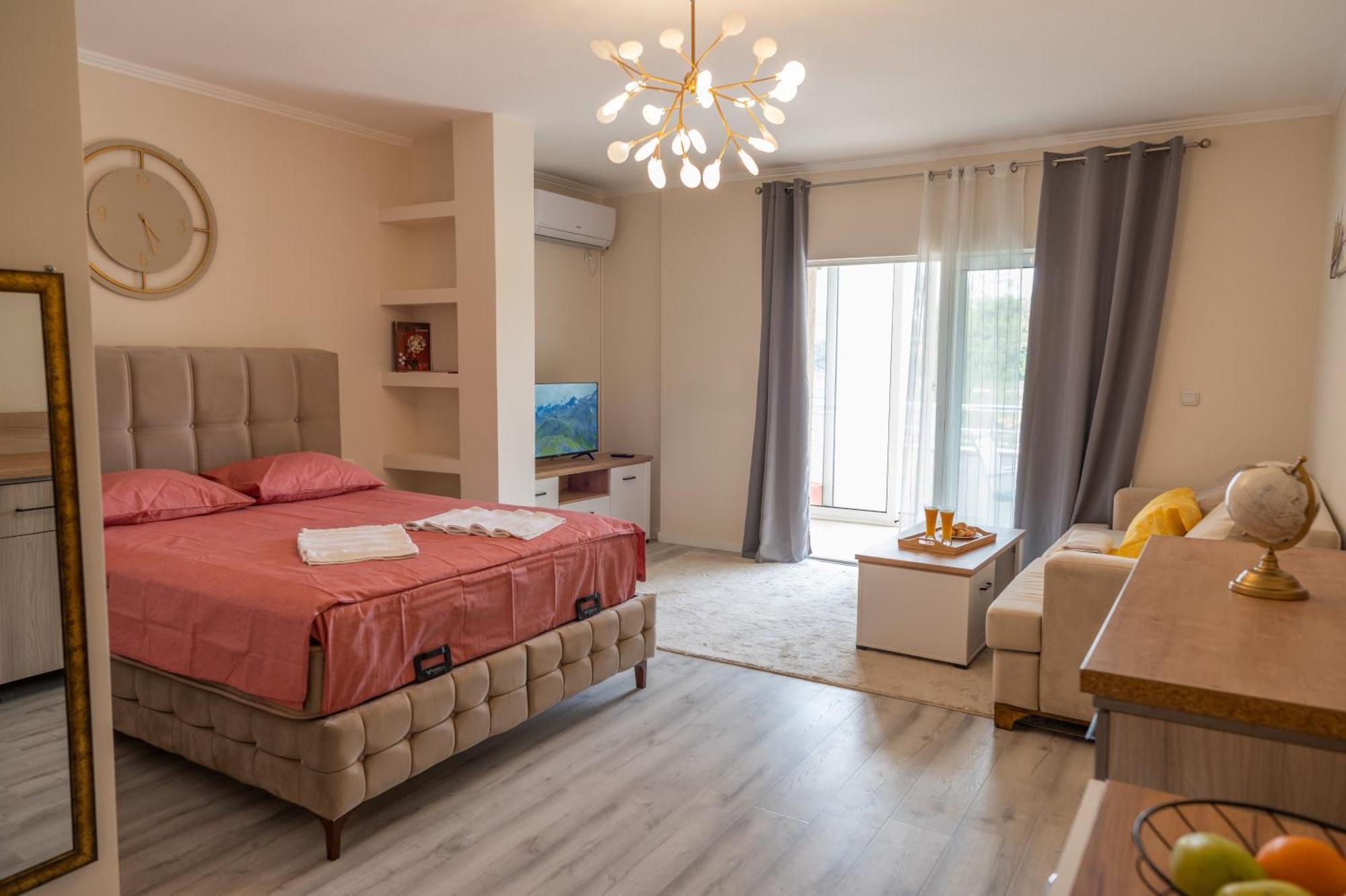 Beach Walk Apartments 乌尔齐尼 外观 照片